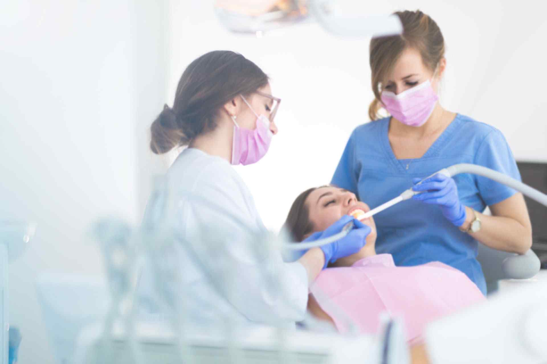 https://united-dentists.com/wp-content/uploads/2020/02/about_us_background.jpg